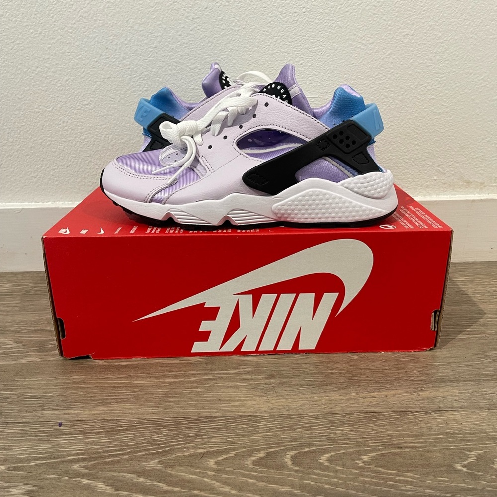Nike Air Huarache Purple/White Womens Sneakers DZ5207-500